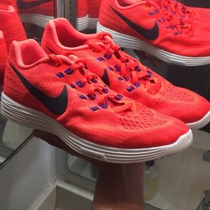 Nike LunarTempo 2